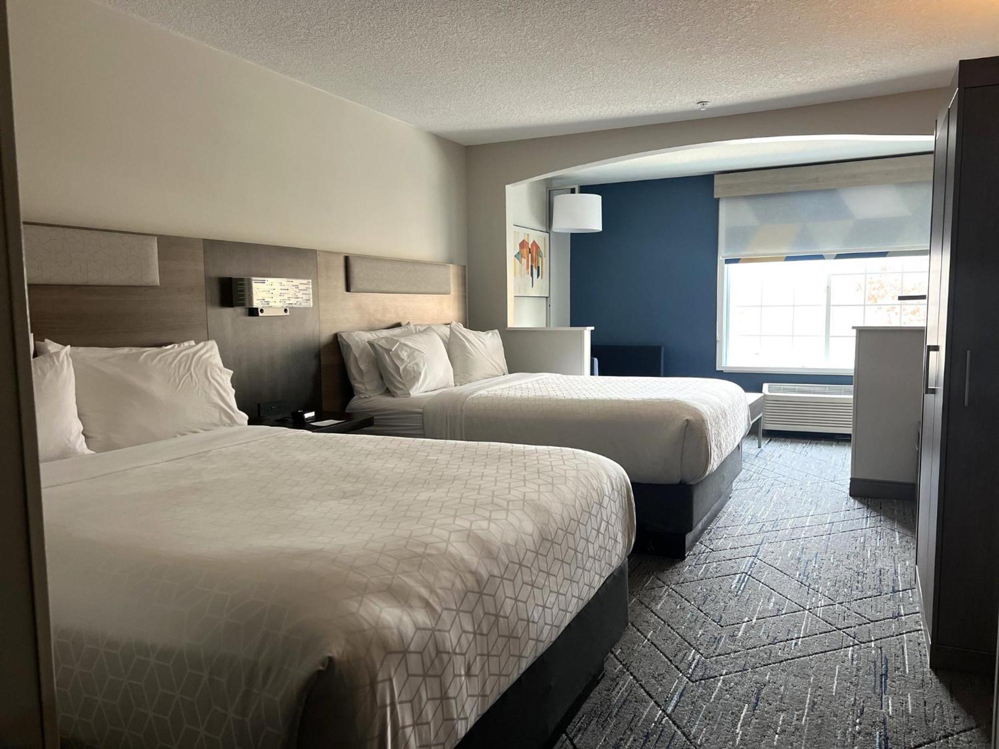 Holiday Inn Express Hotel & Suites Portland - Jantzen Beach By Ihg Экстерьер фото