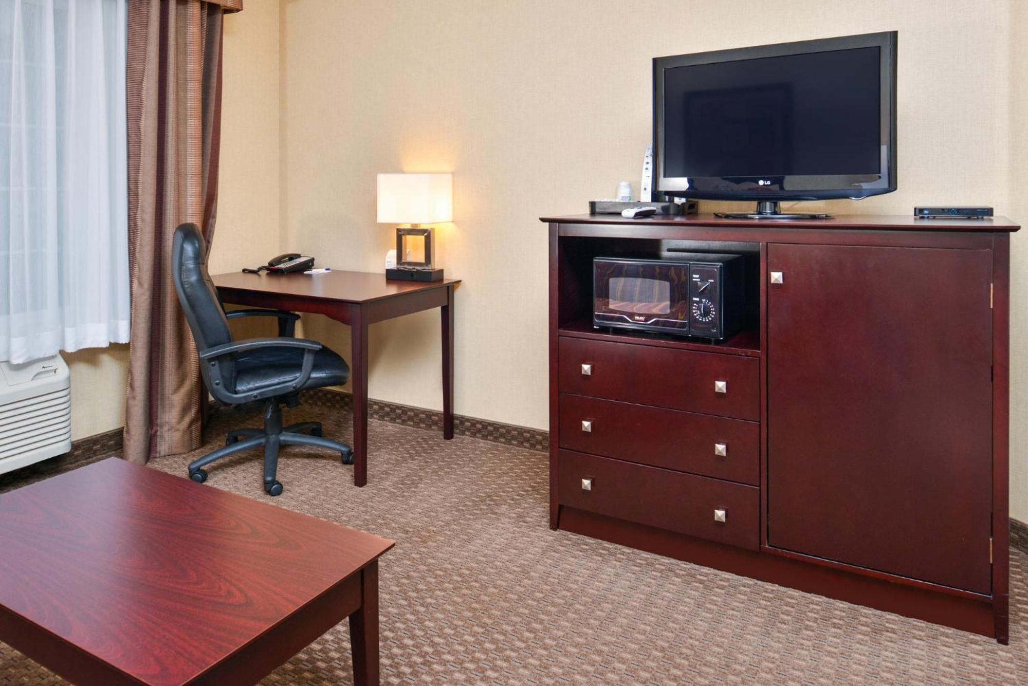 Holiday Inn Express Hotel & Suites Portland - Jantzen Beach By Ihg Экстерьер фото