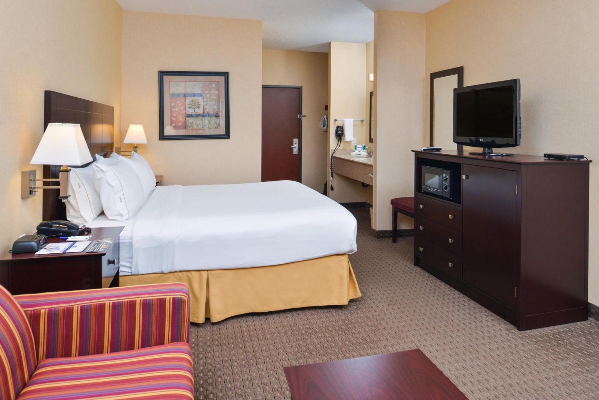 Holiday Inn Express Hotel & Suites Portland - Jantzen Beach By Ihg Экстерьер фото