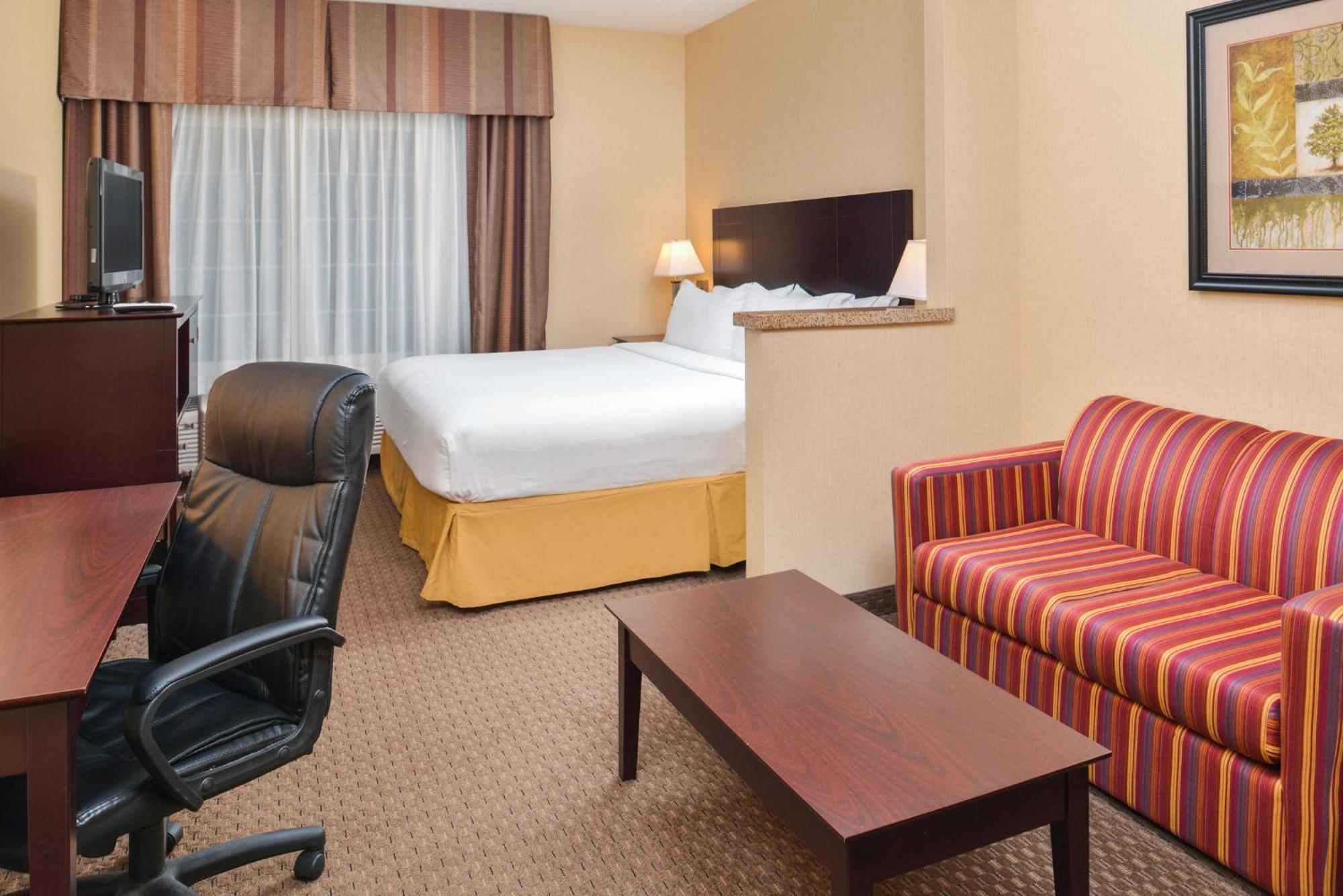 Holiday Inn Express Hotel & Suites Portland - Jantzen Beach By Ihg Экстерьер фото