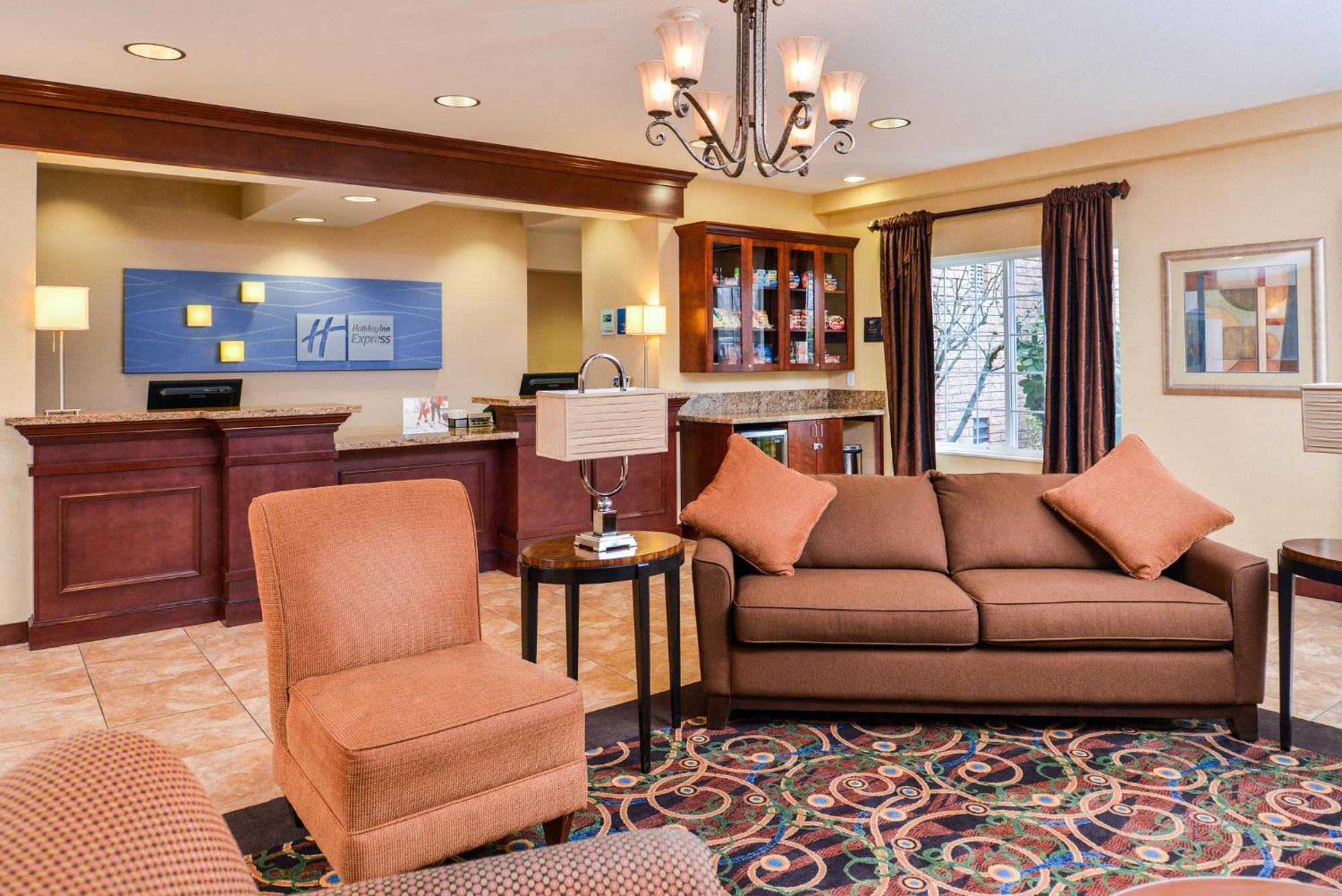 Holiday Inn Express Hotel & Suites Portland - Jantzen Beach By Ihg Экстерьер фото